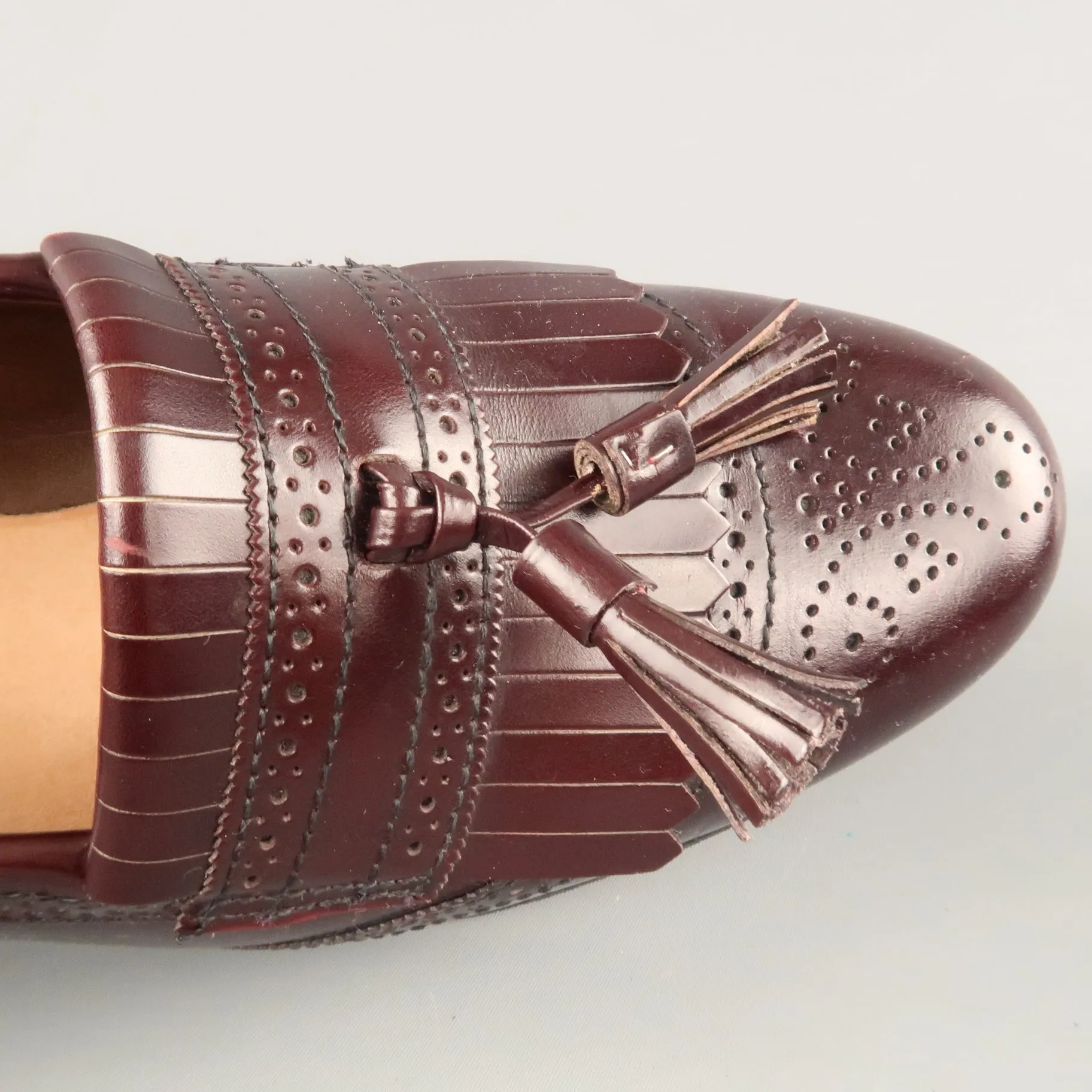 ALLEN EDMONDS Size 9.5 Burgundy Brogue Leather Eyelash Tassel BRIDGETON Loafers