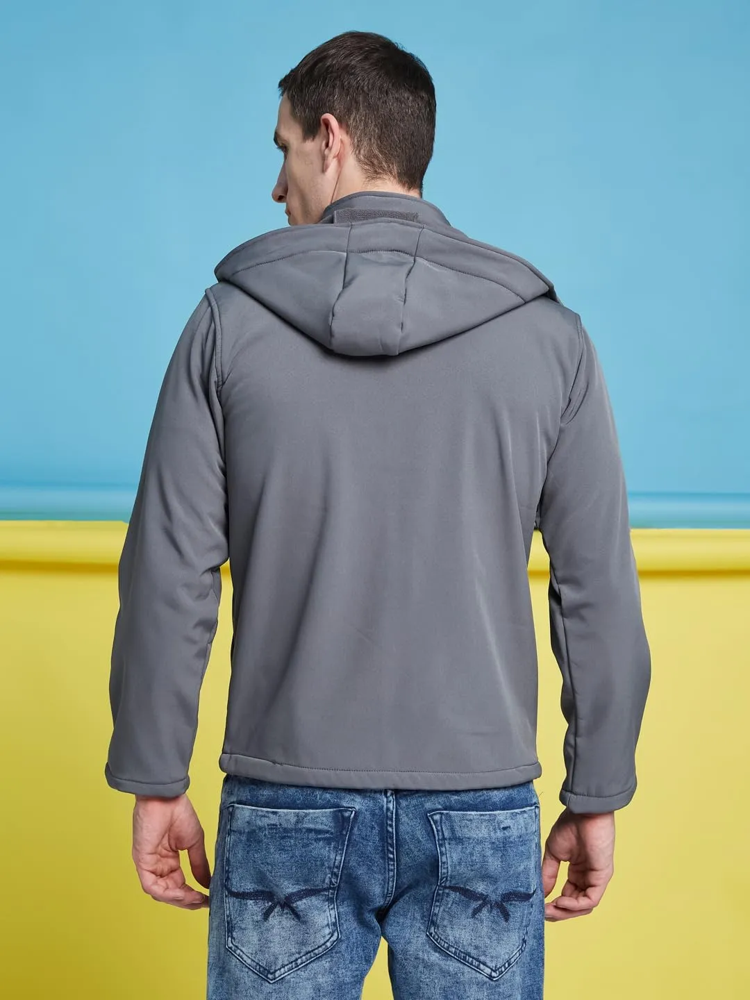 Men's Softshell Jacket  Stylish, Breathable, and Lightweight Outdoor Jacket for All-Weather Comfort