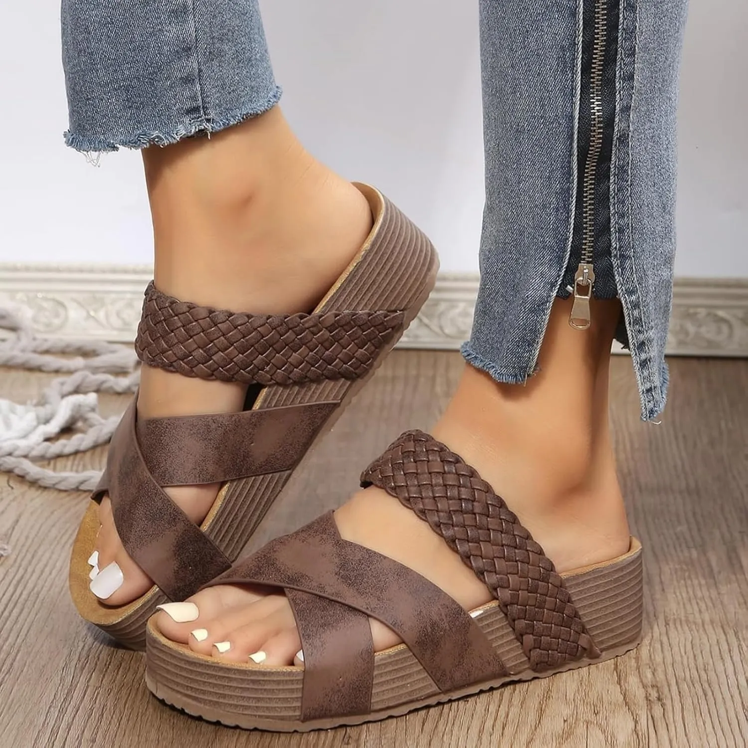 Sandals Women Wedge Shoes Summer Dressy Flip Flops Comfortable Orthopedic Platform Non Slip Sandals Fashion Flower Decor Walking Shoes for Summer And Daily Wear