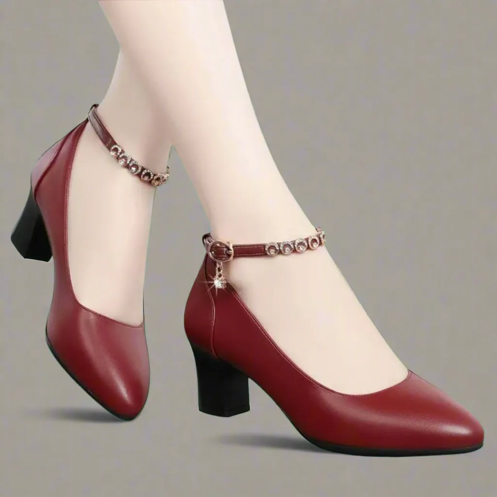 Zymara | Pumps made from premium patent leather for your office style