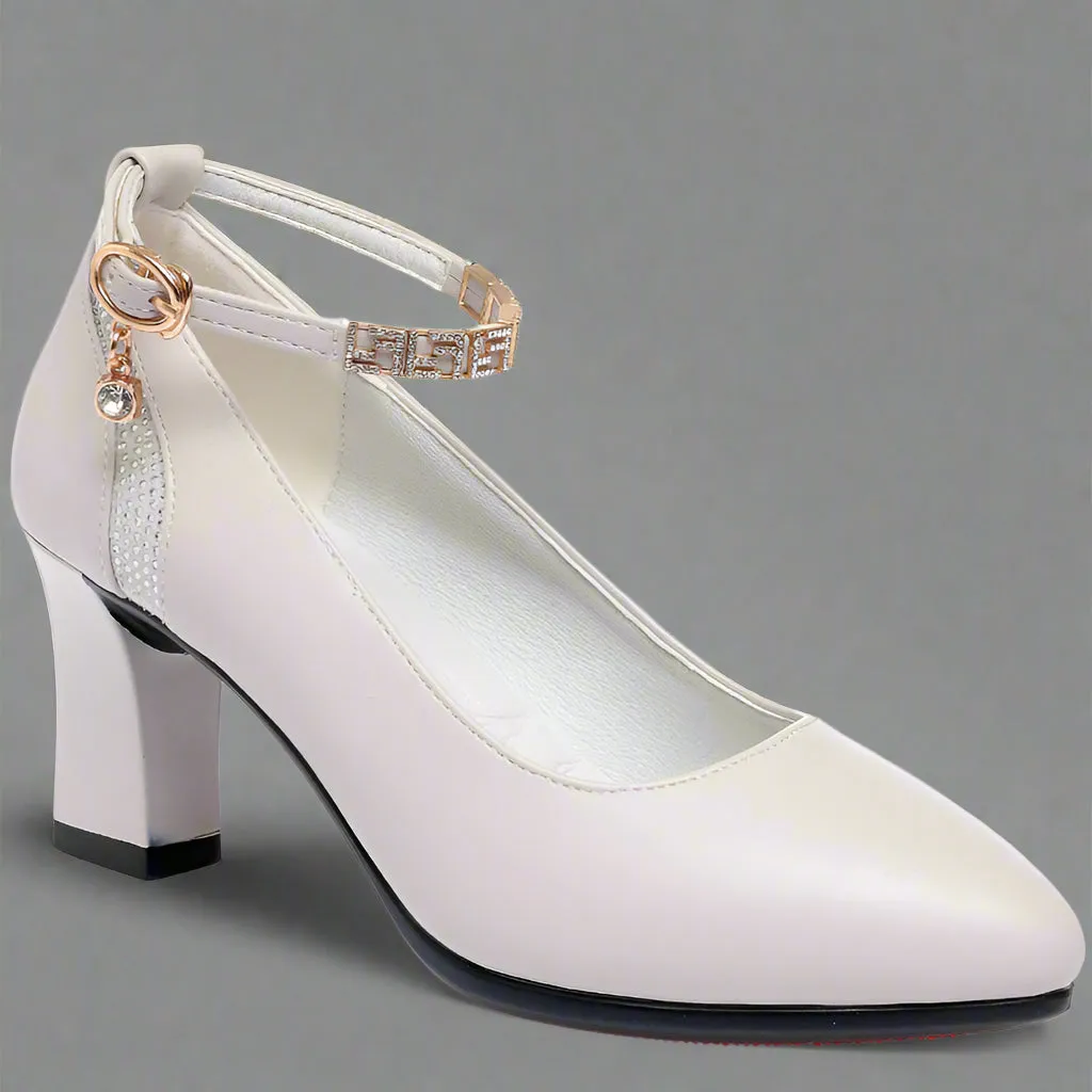 Zymara | Pumps made from premium patent leather for your office style