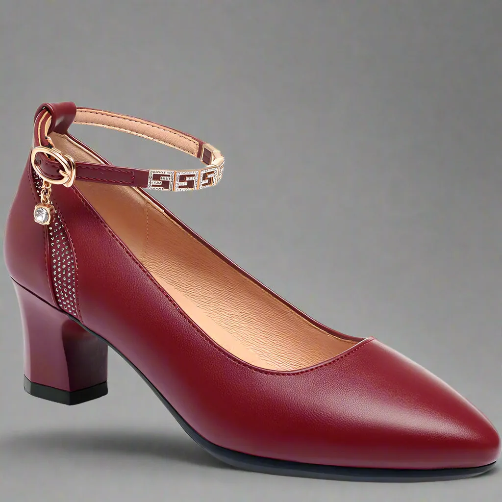 Zymara | Pumps made from premium patent leather for your office style