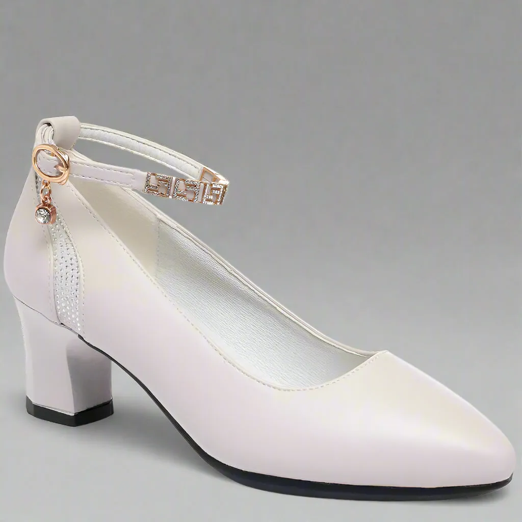 Zymara | Pumps made from premium patent leather for your office style